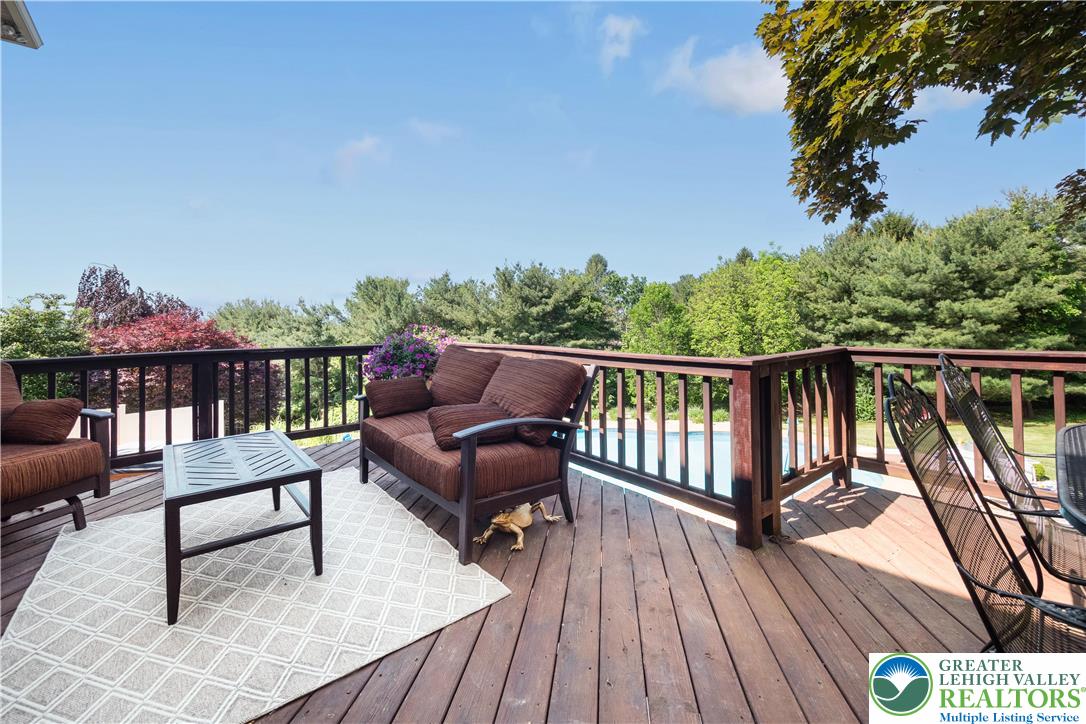 1224 Highland Drive