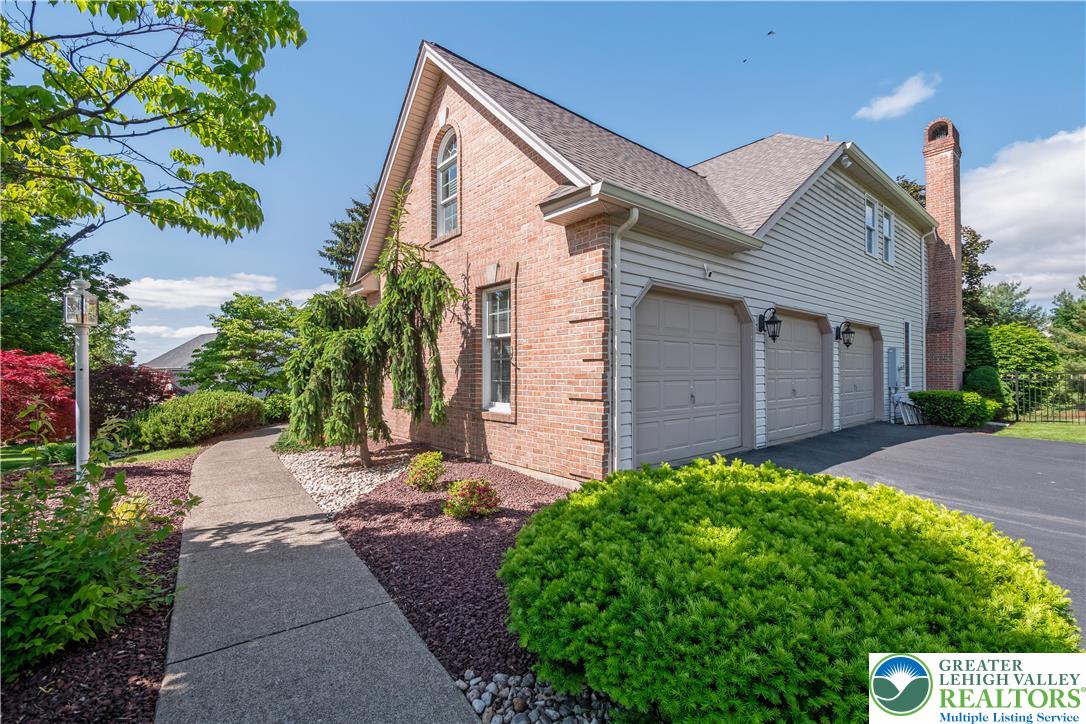 1224 Highland Drive