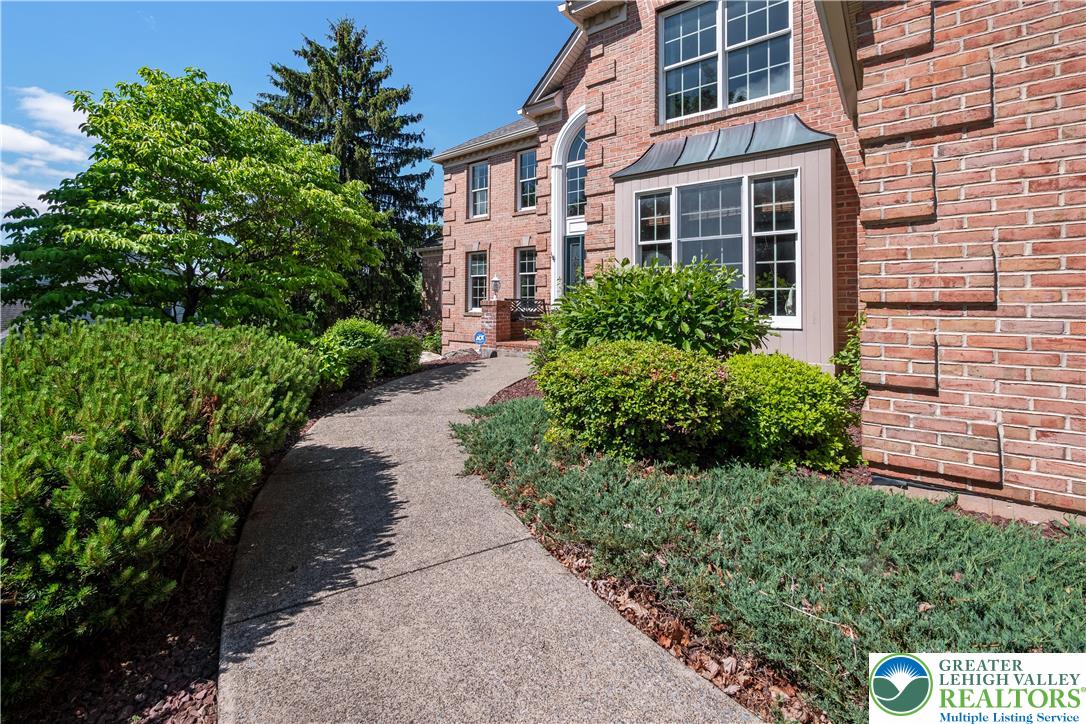 1224 Highland Drive