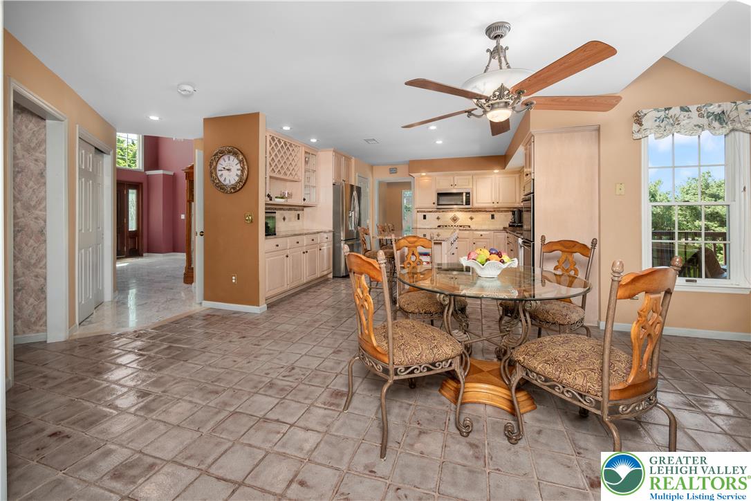 1224 Highland Drive