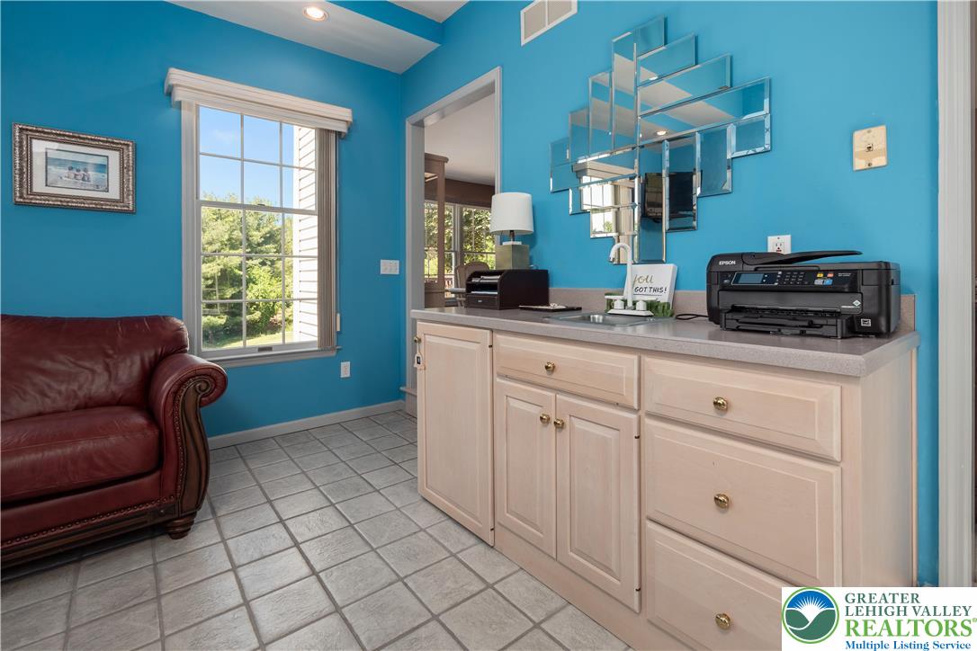1224 Highland Drive