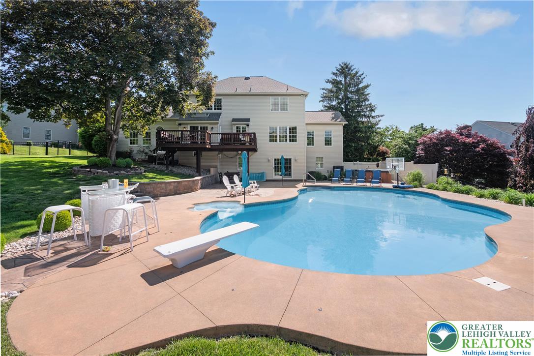 1224 Highland Drive