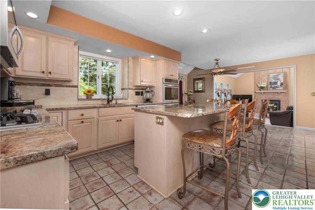 1224 Highland Drive
