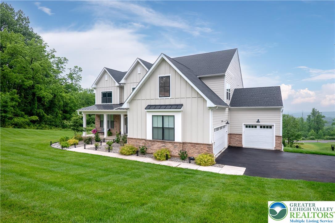 5635 Saucon Ridge Road