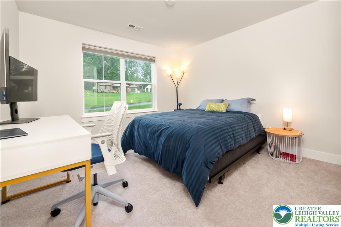 5635 Saucon Ridge Road