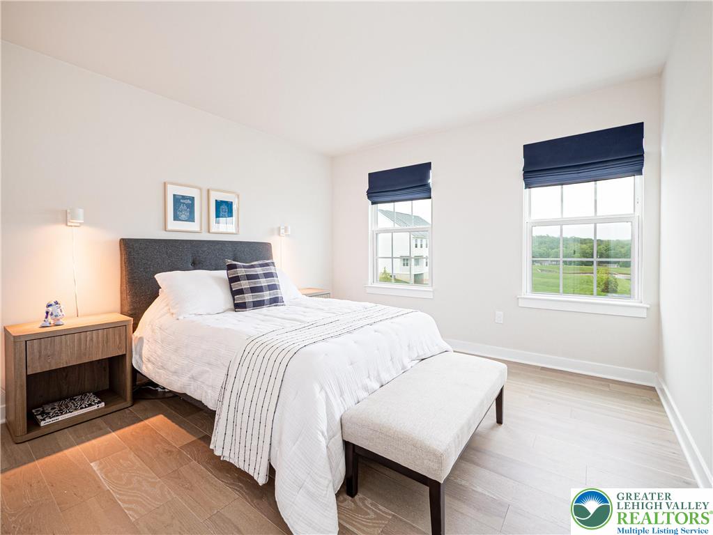 3055 Hawk Valley Court