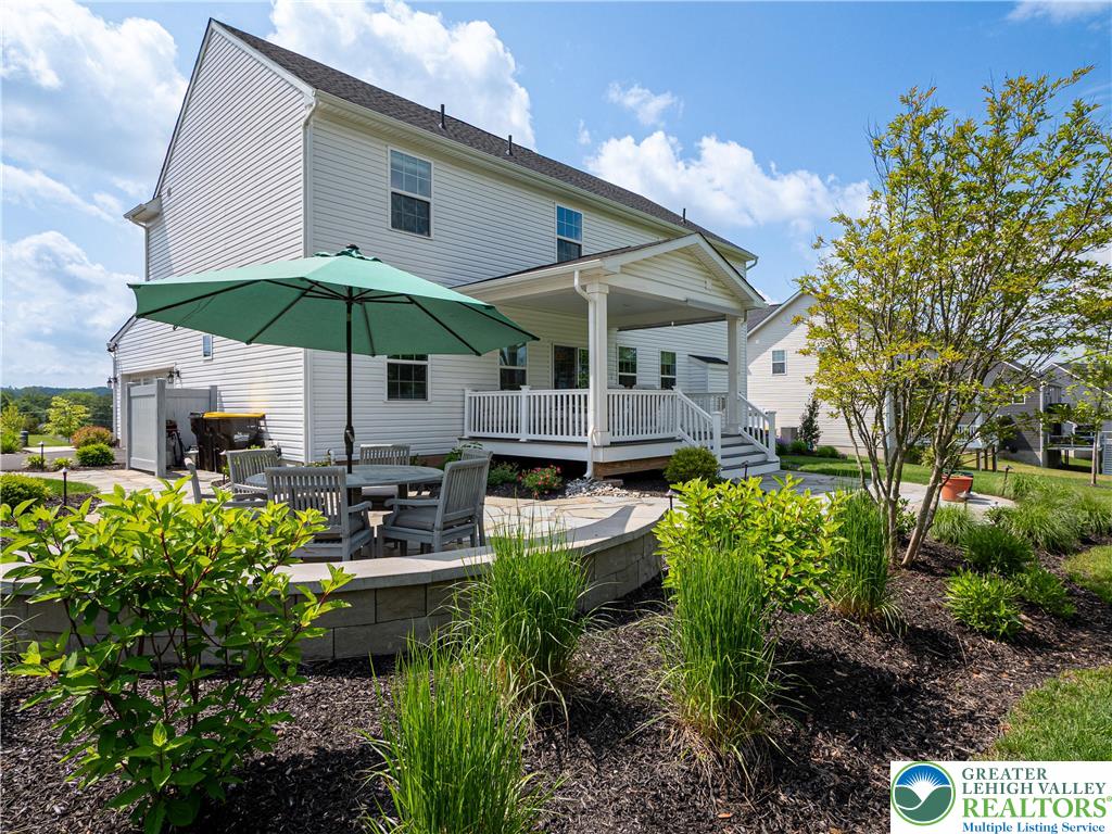 3055 Hawk Valley Court