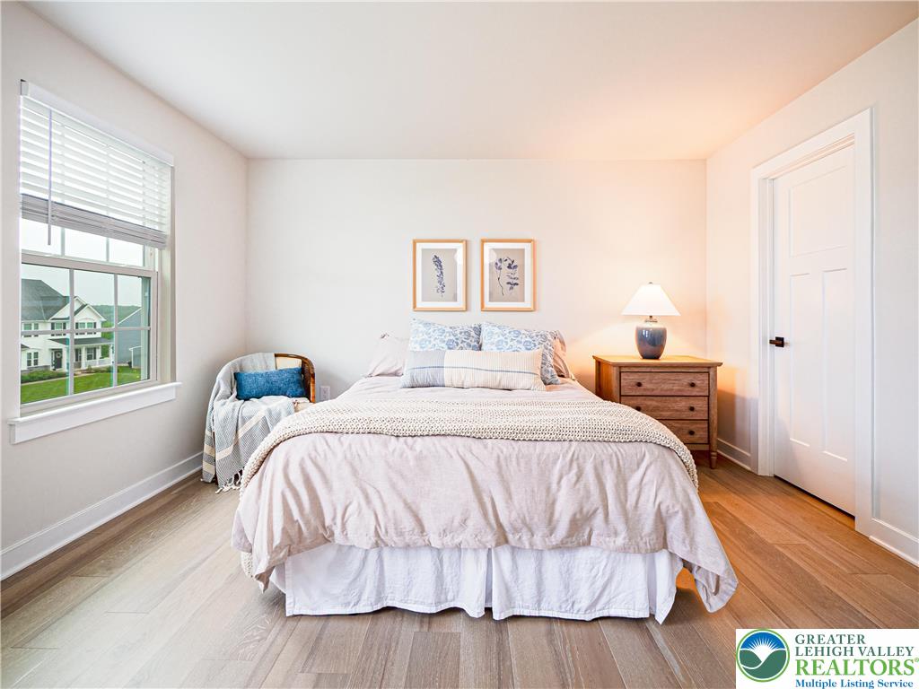 3055 Hawk Valley Court