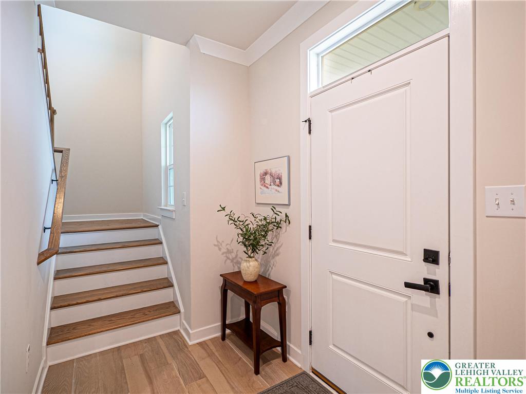 3055 Hawk Valley Court