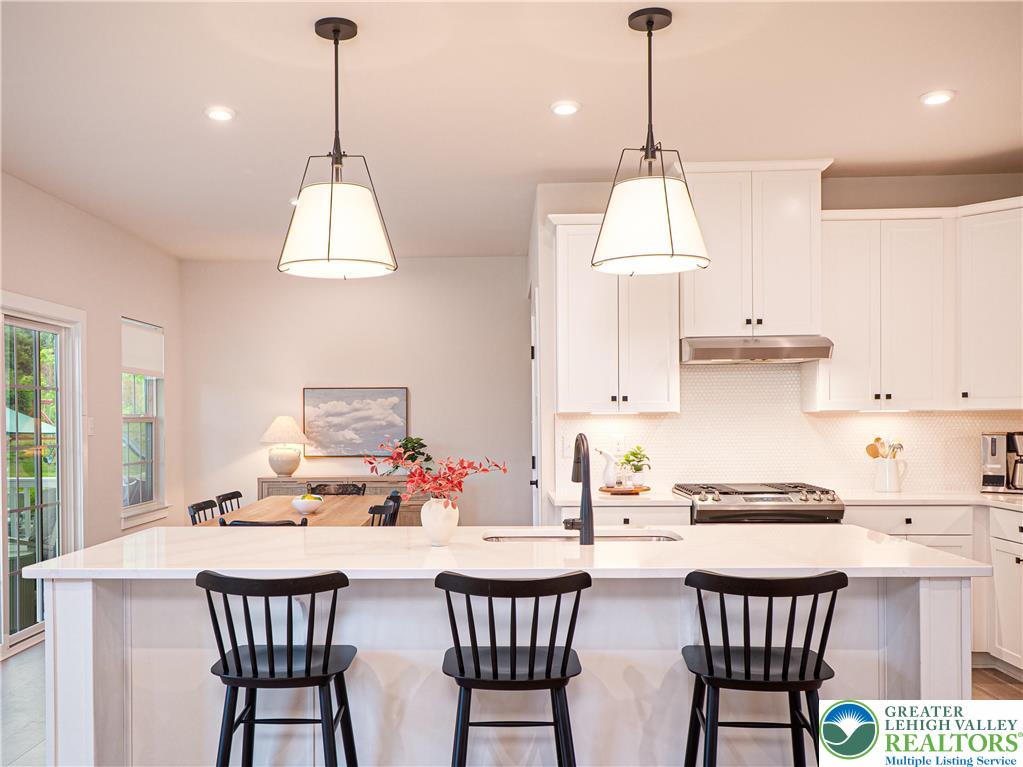 3055 Hawk Valley Court