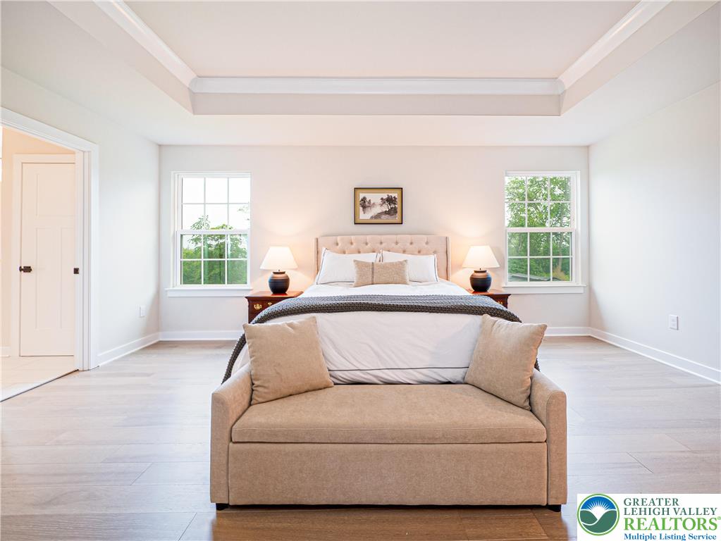 3055 Hawk Valley Court