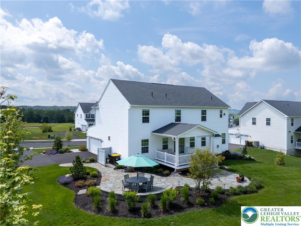 3055 Hawk Valley Court