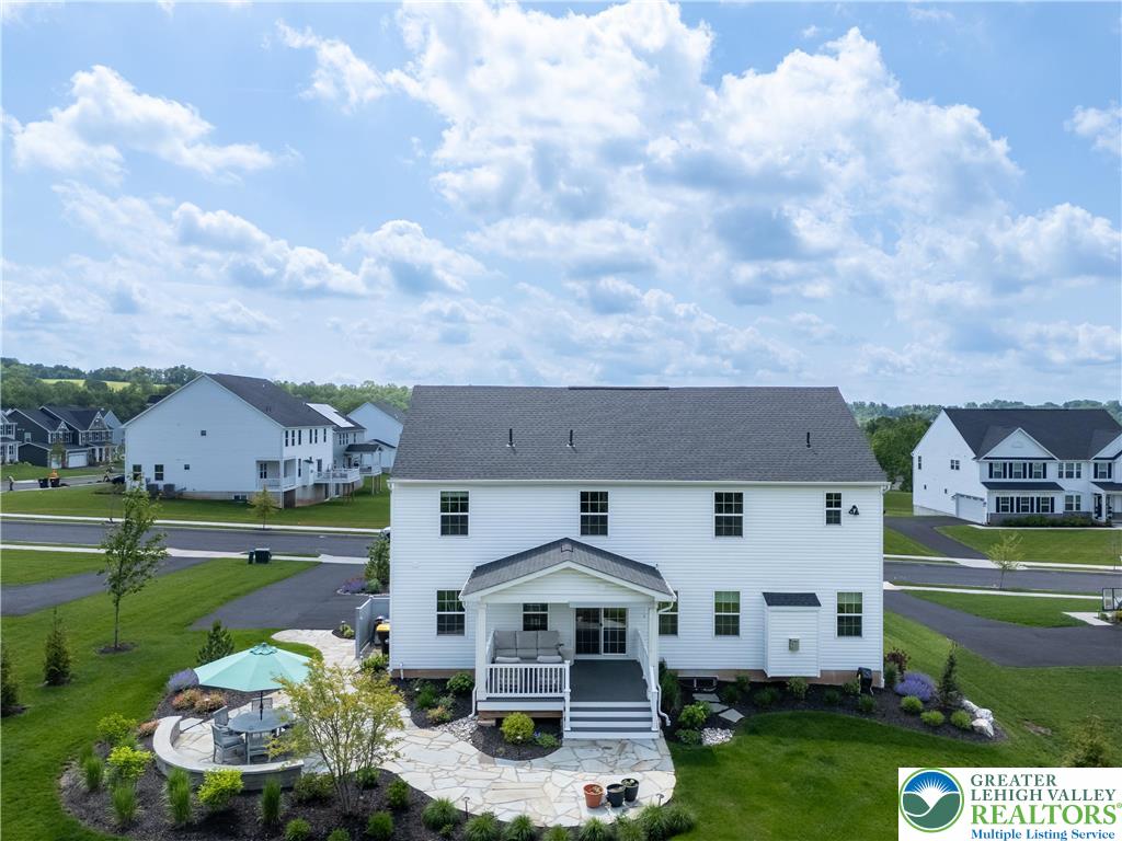 3055 Hawk Valley Court