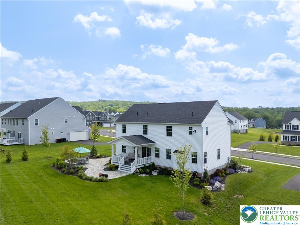 3055 Hawk Valley Court