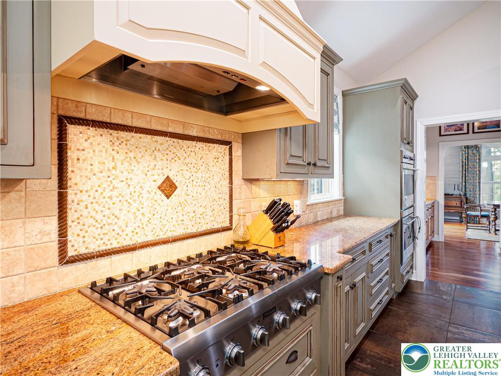 5355 Saucon Ridge Road