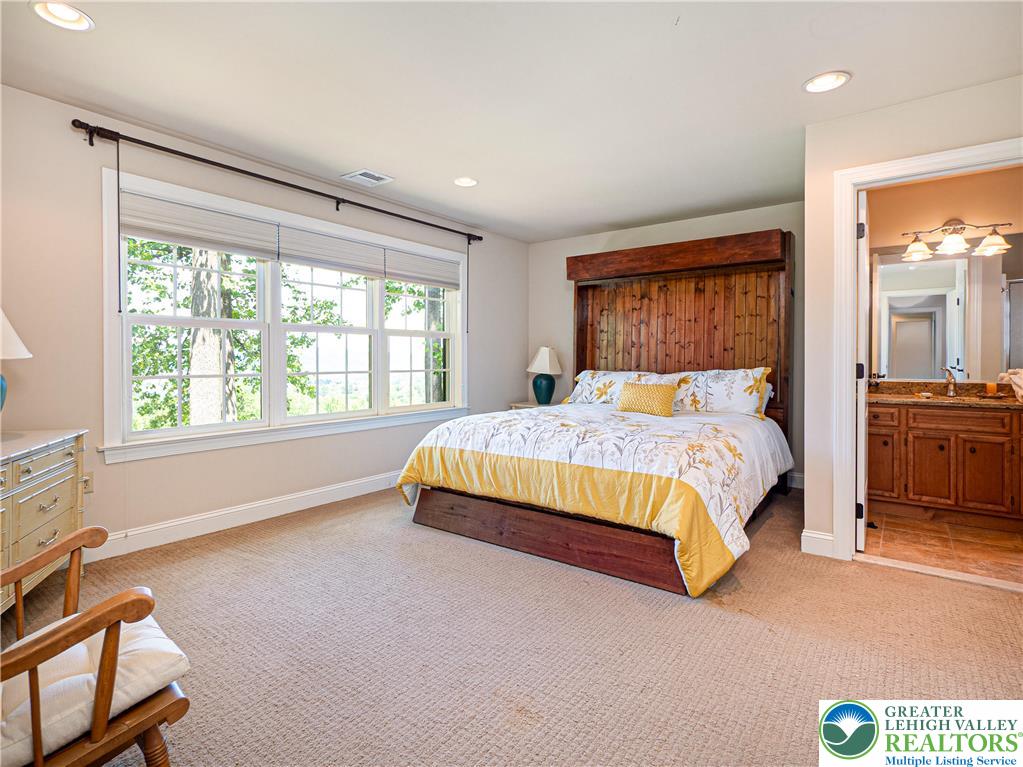 5355 Saucon Ridge Road