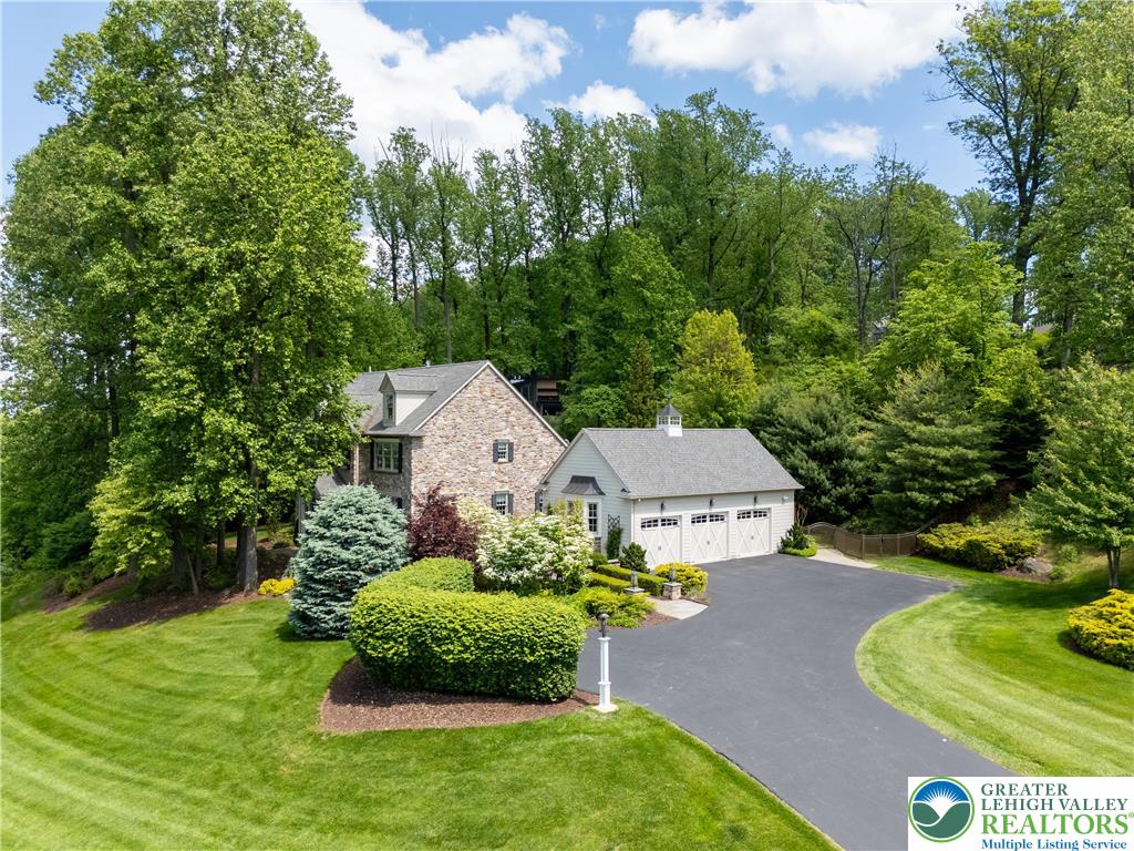 5355 Saucon Ridge Road