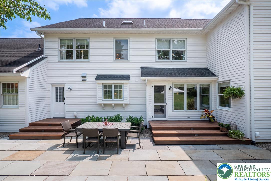 1588 Surrey Road