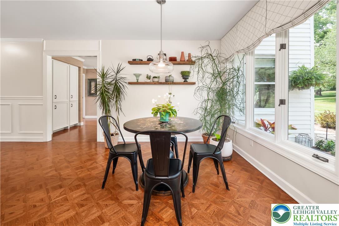 1588 Surrey Road