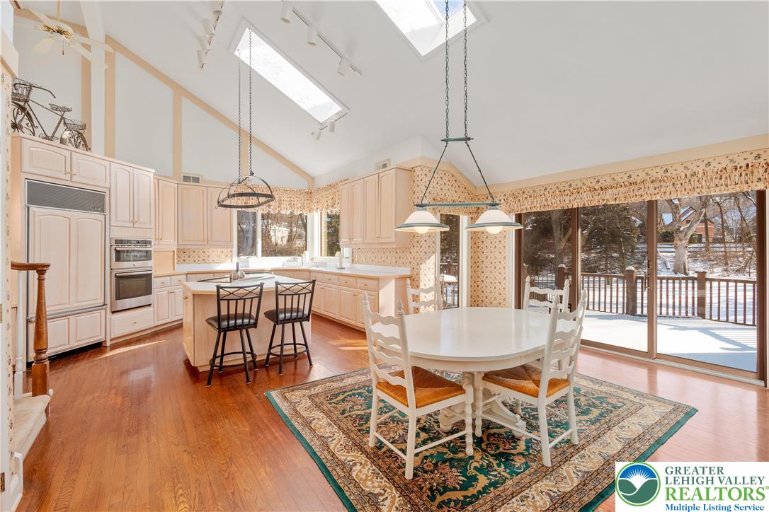 2154 Spring Valley Road