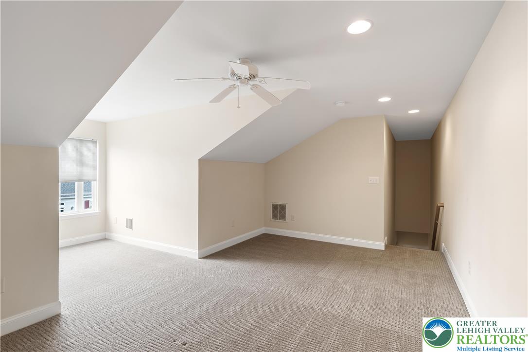 1879 Jeanine Way