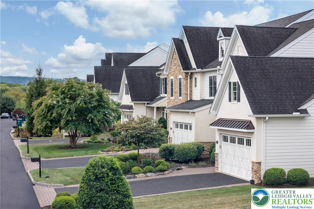 1938 Carriage Knoll Drive