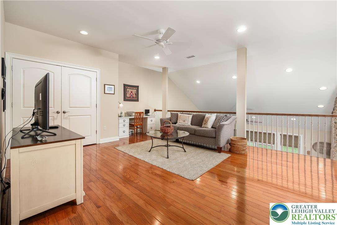 1938 Carriage Knoll Drive