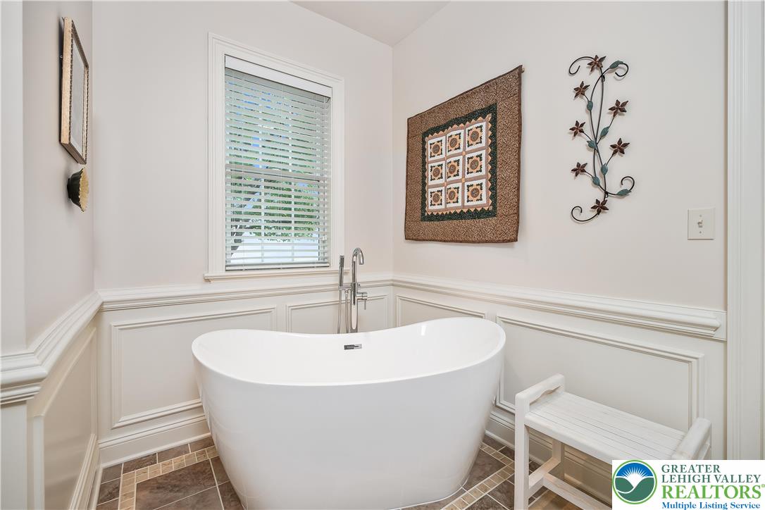 1938 Carriage Knoll Drive