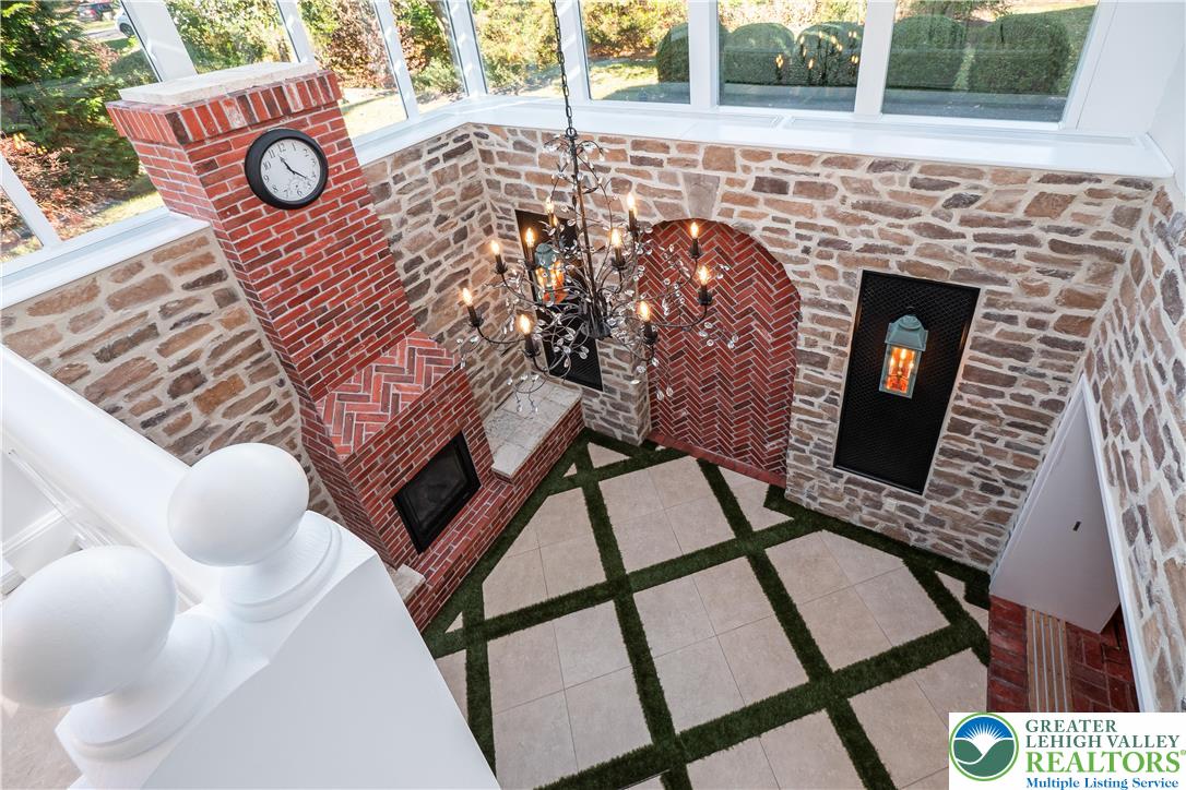 1908 Carriage Knoll Drive