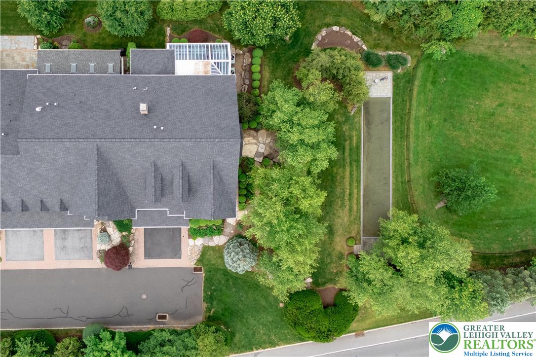 1908 Carriage Knoll Drive