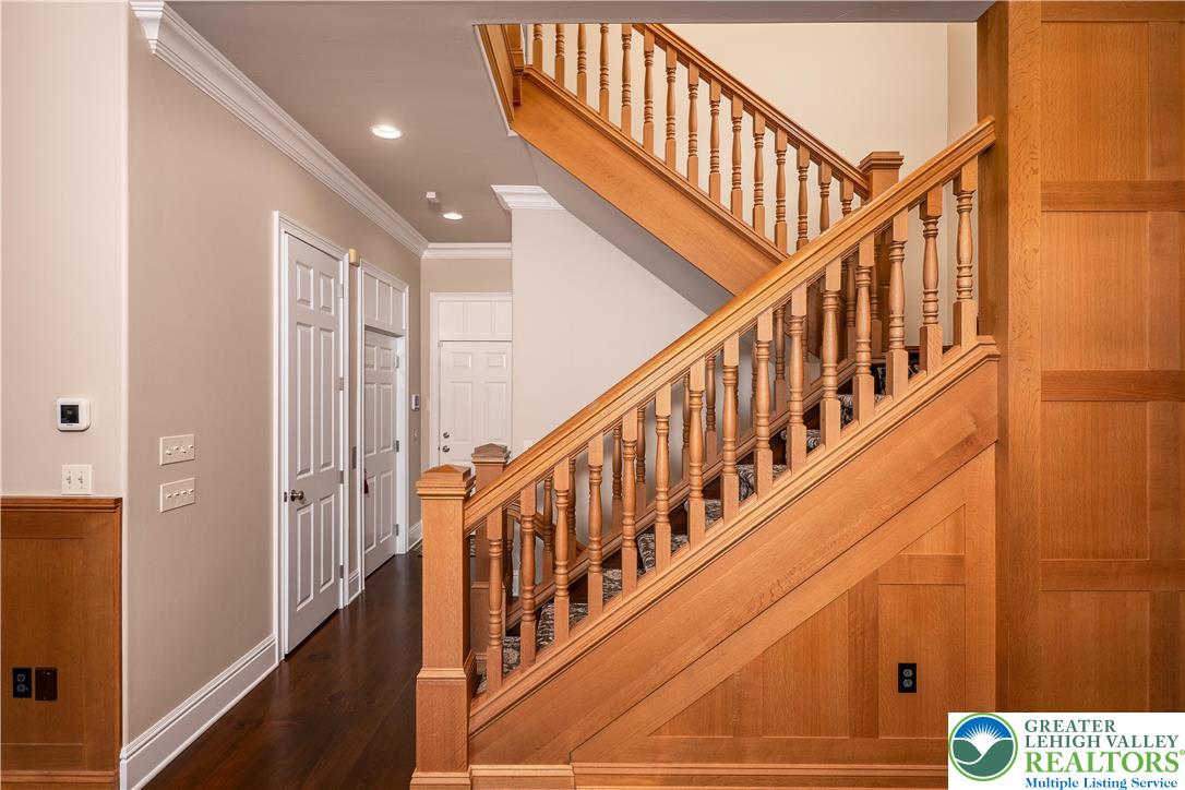 1908 Carriage Knoll Drive