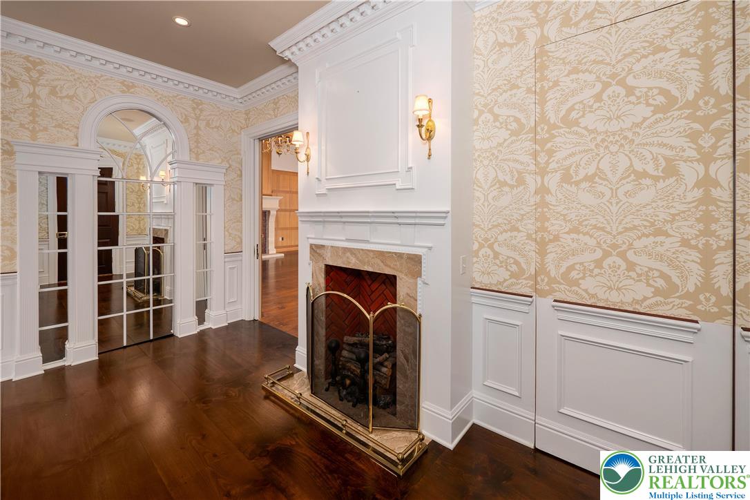 1908 Carriage Knoll Drive