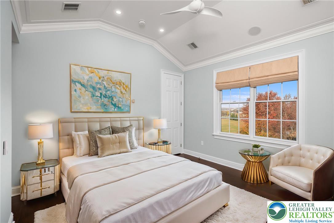 1908 Carriage Knoll Drive