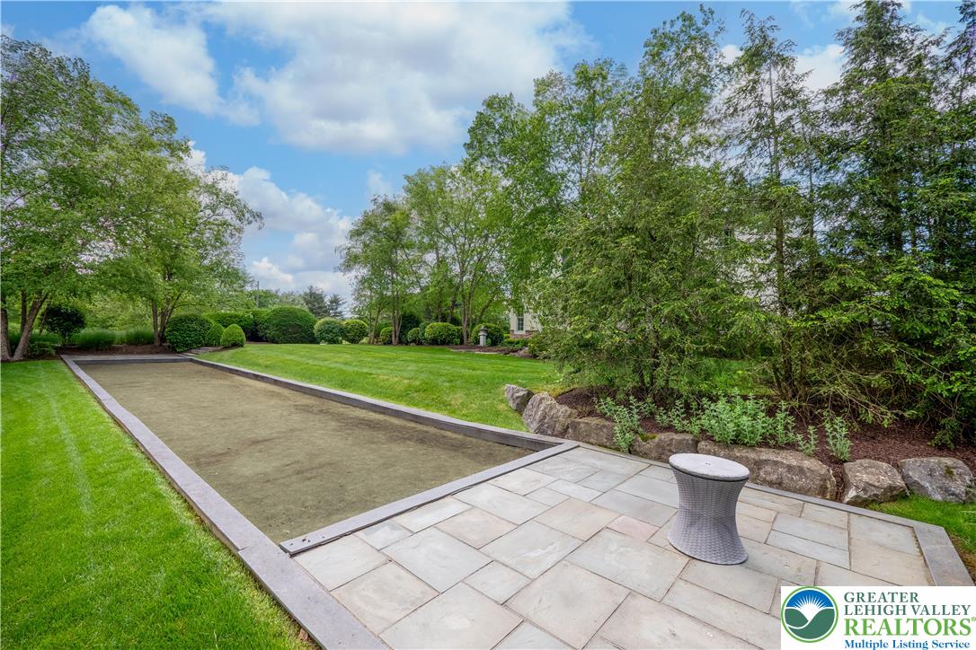 1908 Carriage Knoll Drive