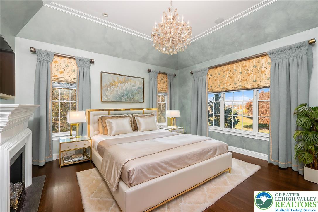 1908 Carriage Knoll Drive