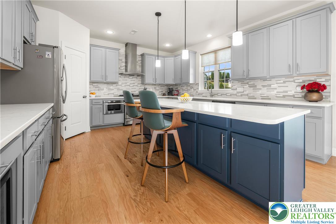 2 Creek View Court