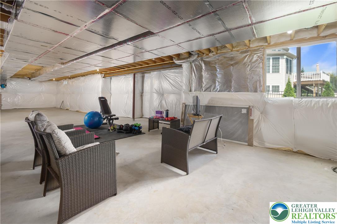 2 Creek View Court