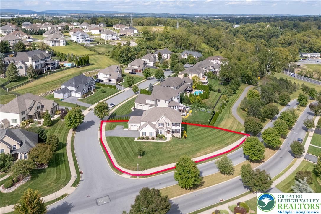 2 Creek View Court