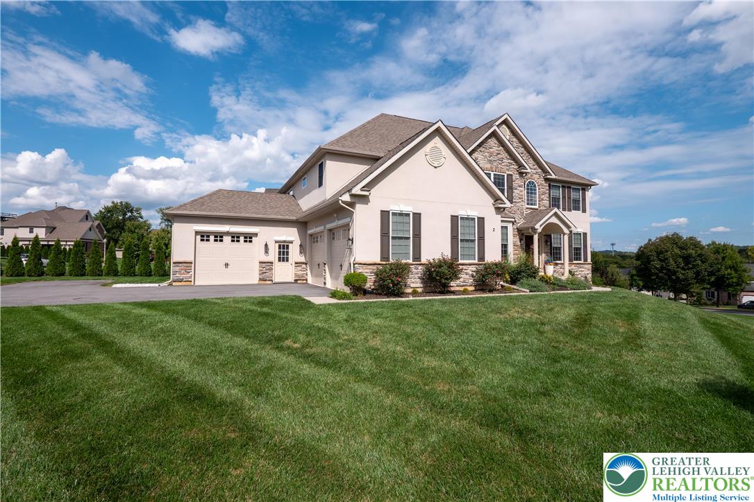 2 Creek View Court