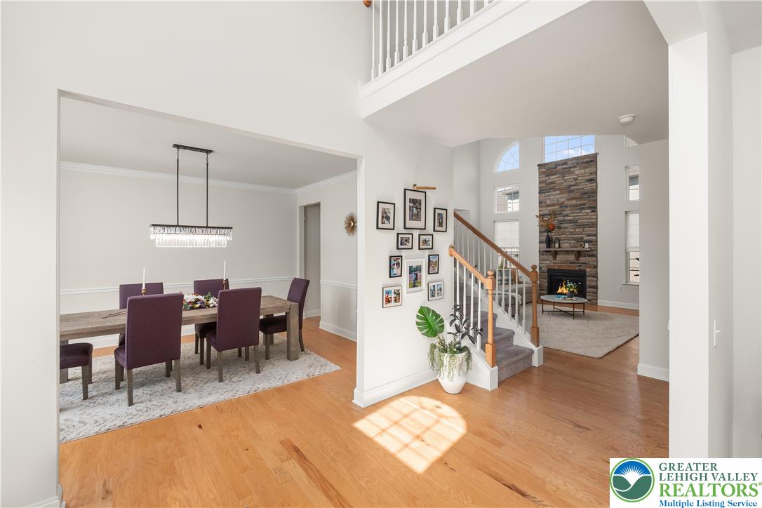 2 Creek View Court