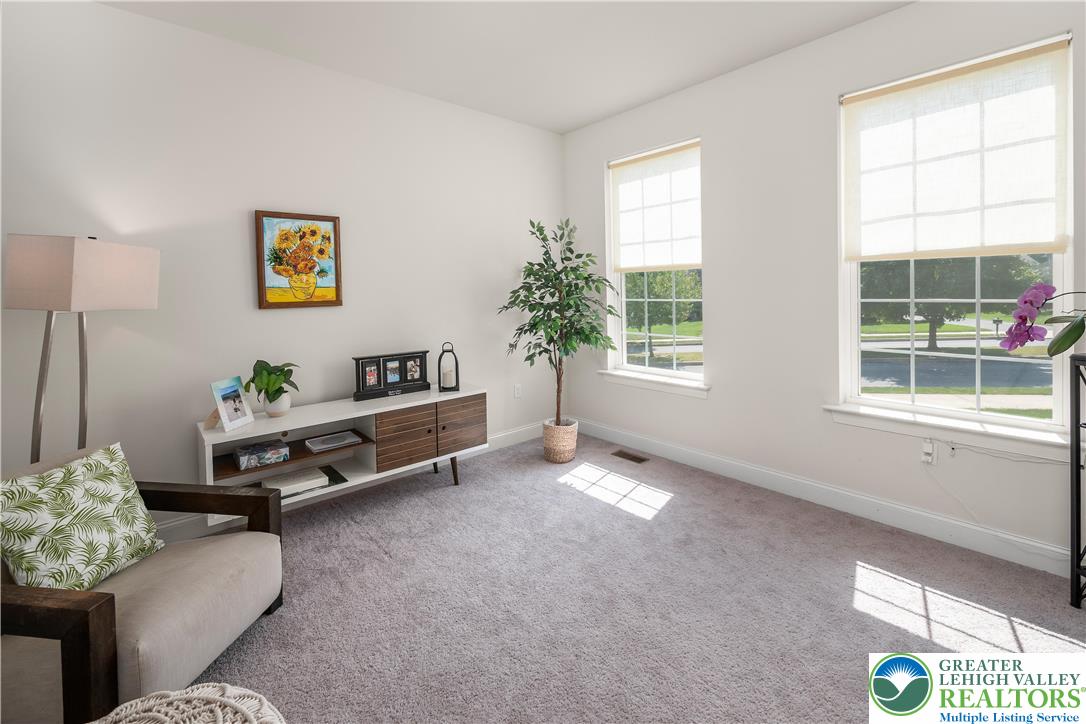 2 Creek View Court