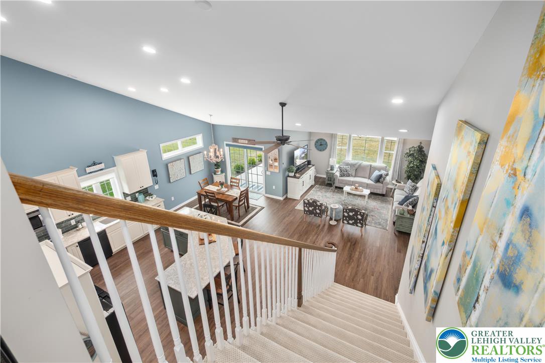 3801 Loyal Lane