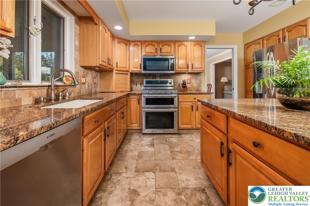 2189 Beechwood Street