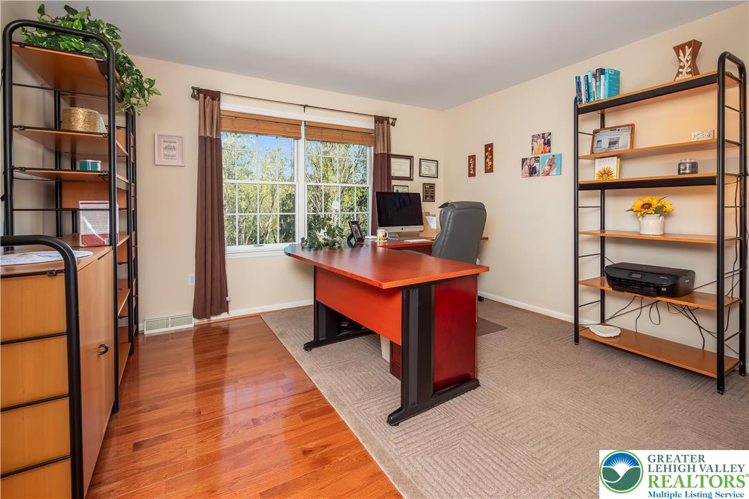 2189 Beechwood Street