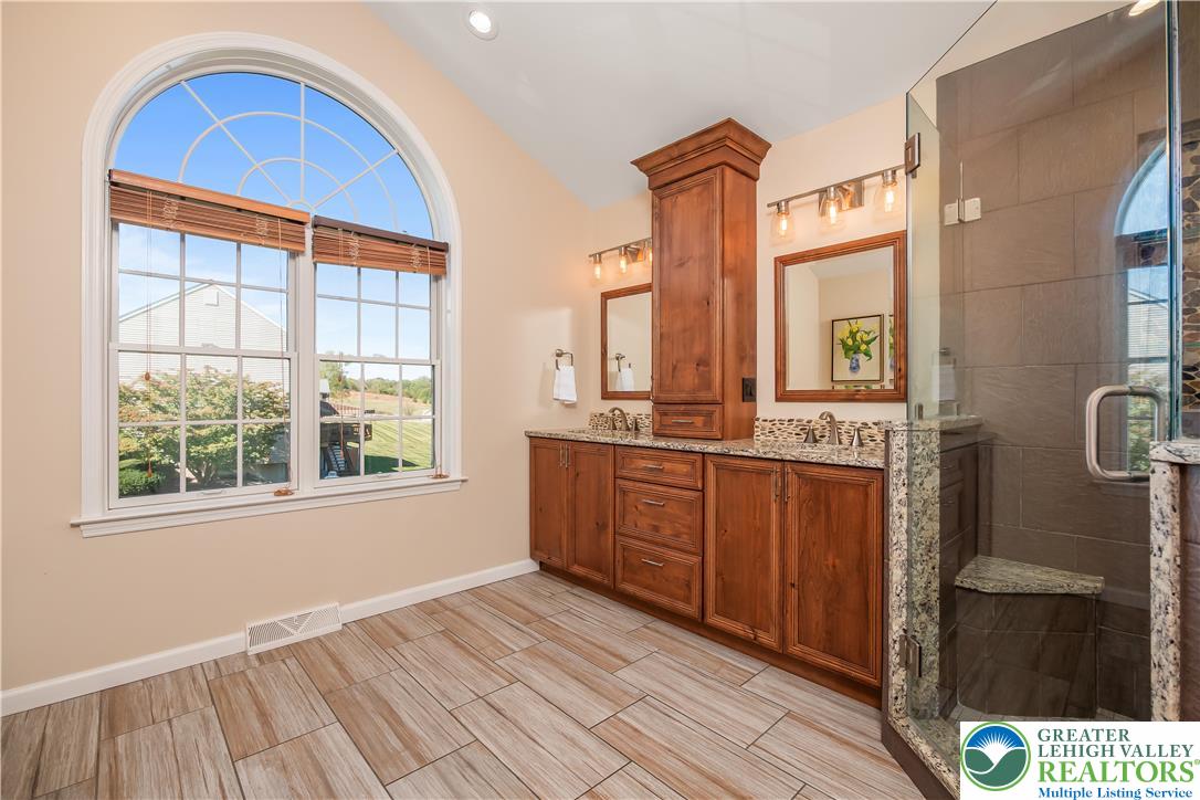 2189 Beechwood Street