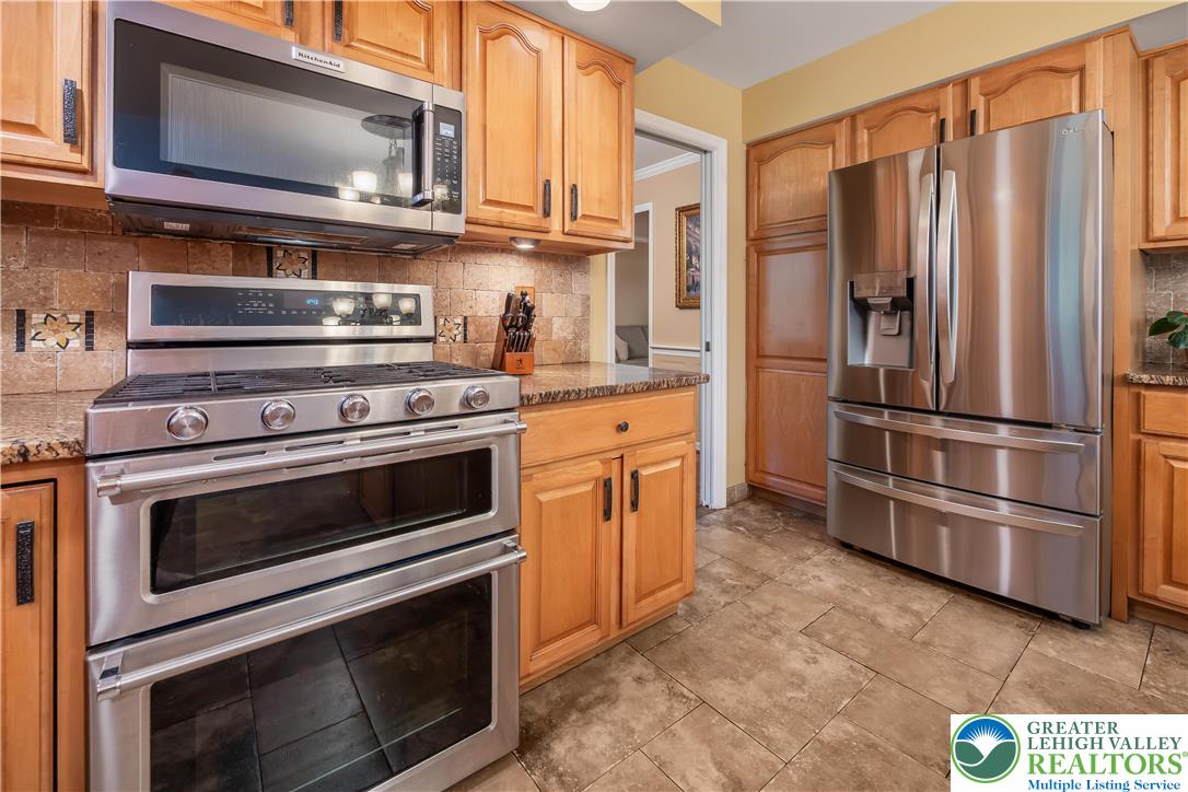 2189 Beechwood Street