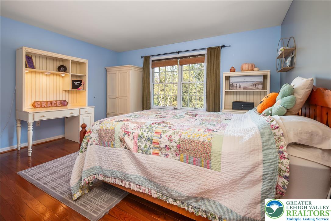 2189 Beechwood Street