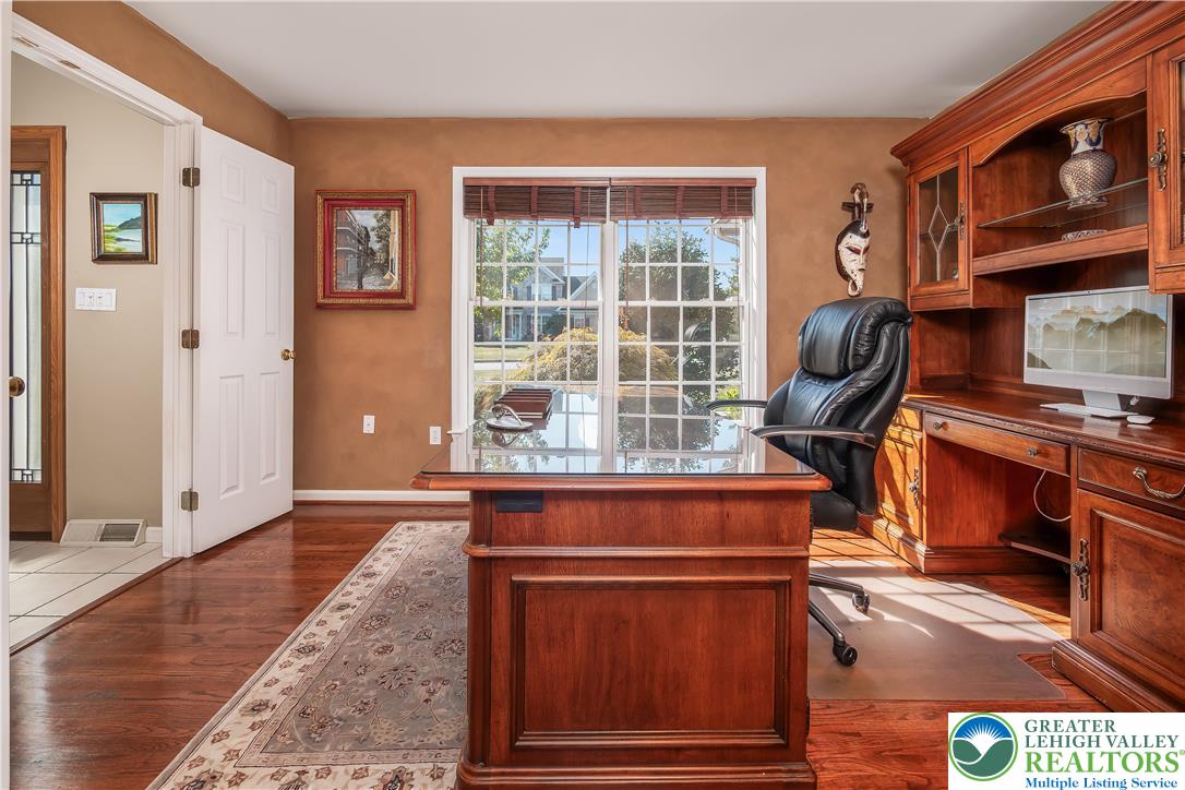 2189 Beechwood Street