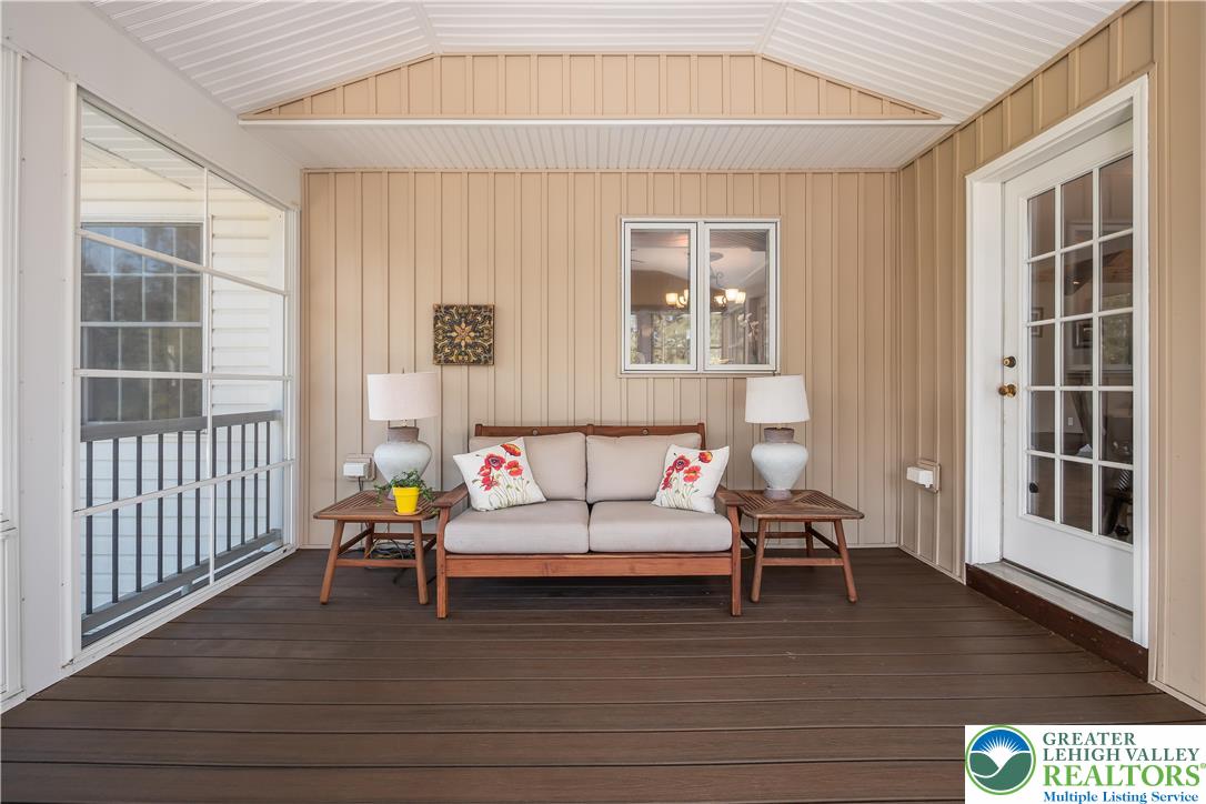 2189 Beechwood Street