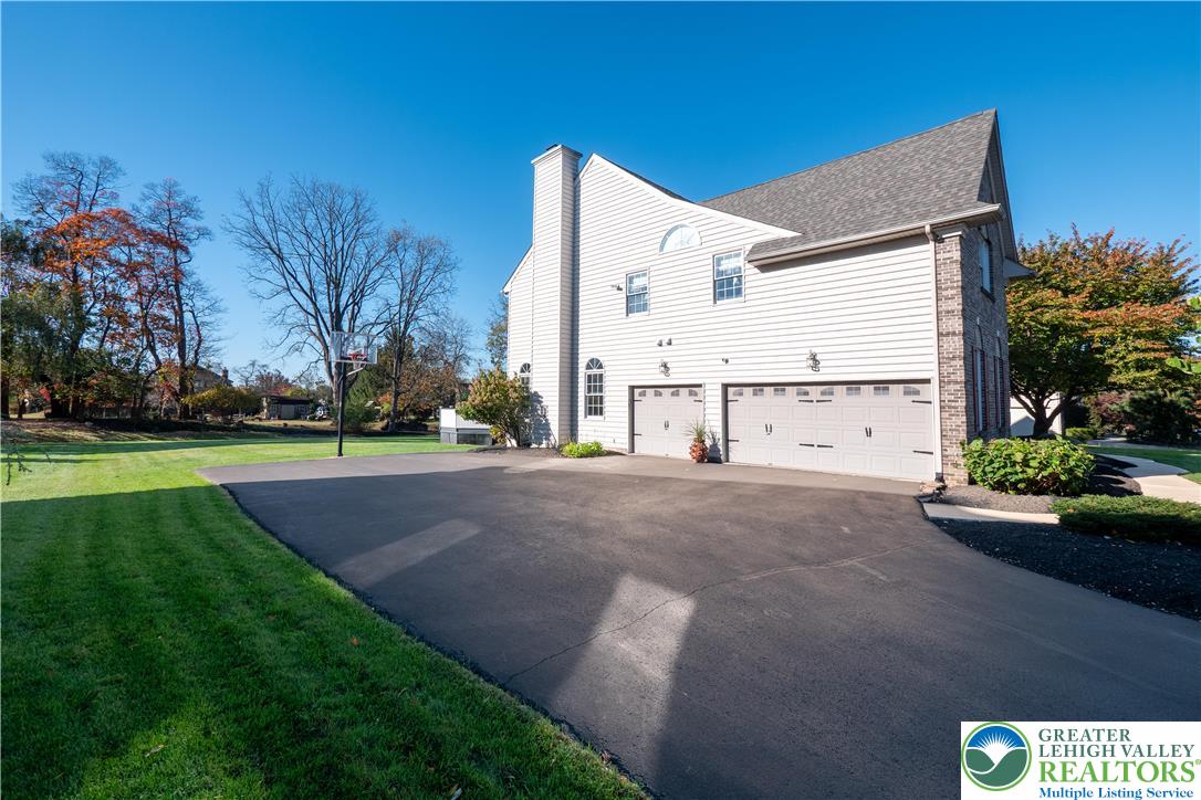 2015 Majestic Overlook Drive